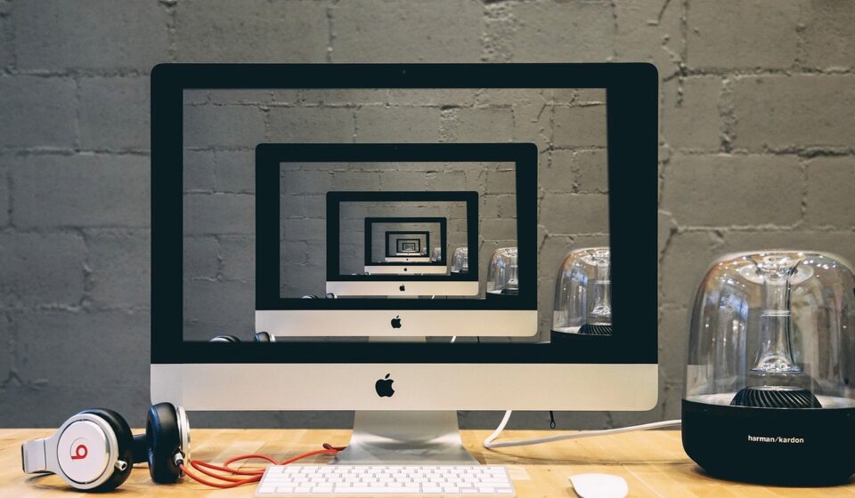 picture in picture, imac, computer, desk, screen, pc, monitor, communication, design, office, droste effect, imac, imac, imac, imac, imac